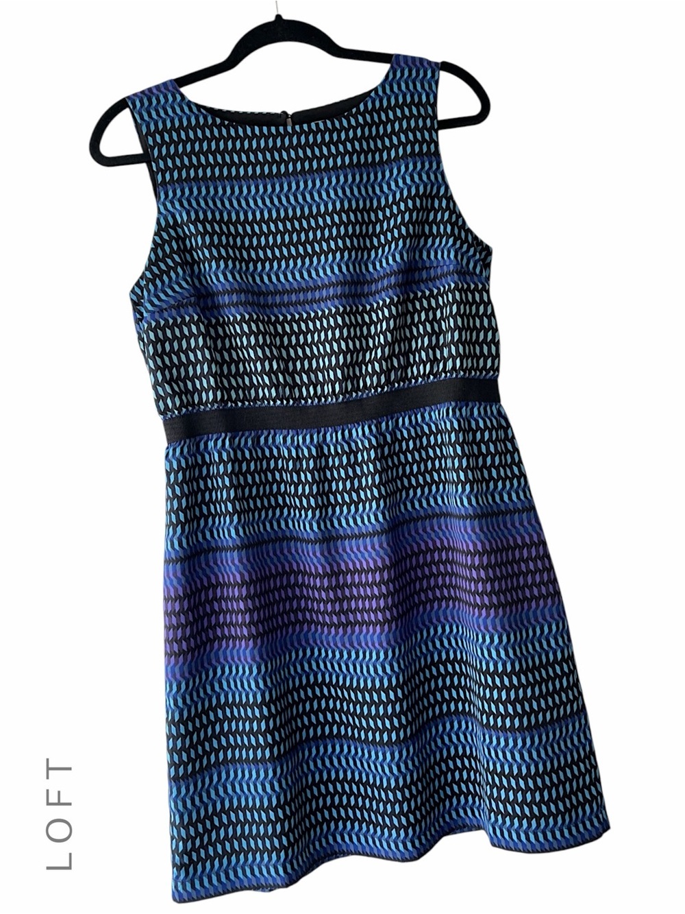 LOFT SLEEVELESS SHEATH DRESS LIKE NEW GEOMETRIC PRINT LINED BLUE | MEDIUM PETITE